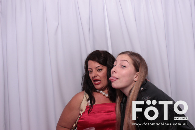 Alyssa & Danni's Last Day of Our Twenties | View more photos from the event at gallery.fotomachines.com.au/u/FOTOMachines/Alyssa-Dannis-Last-Day-of-Our-Twenties